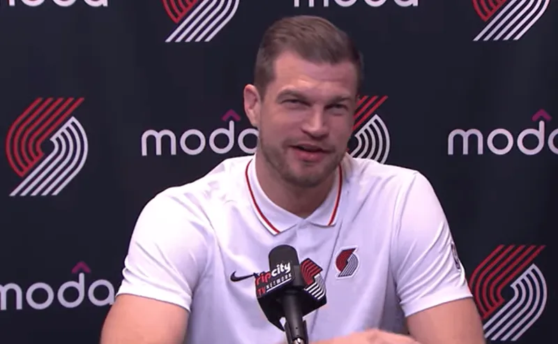 开云体育下载-季后赛可能对上老东家马刺？斯普利特：等那个阶段我们再谈